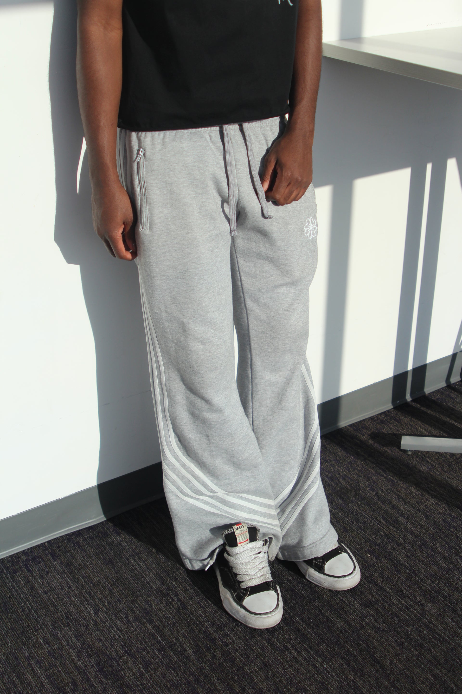 Running Man Sweats "Grey" 🐺