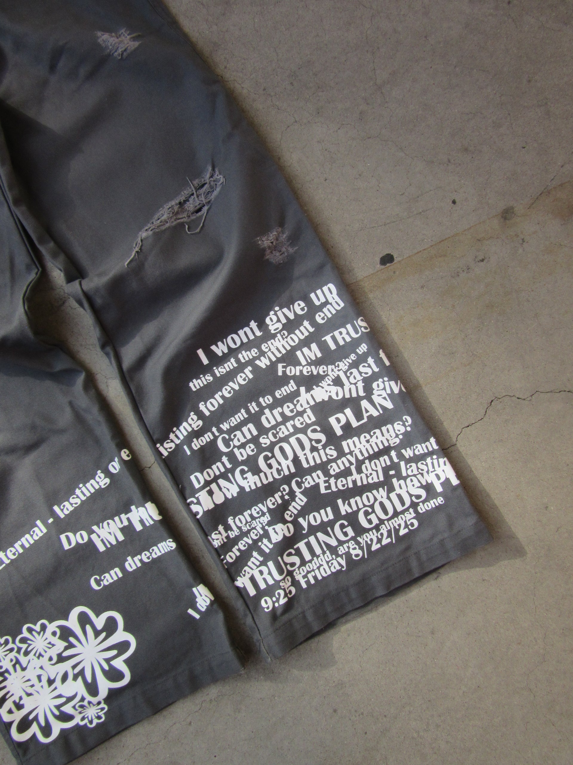 Conflicted canvas pants "grey"